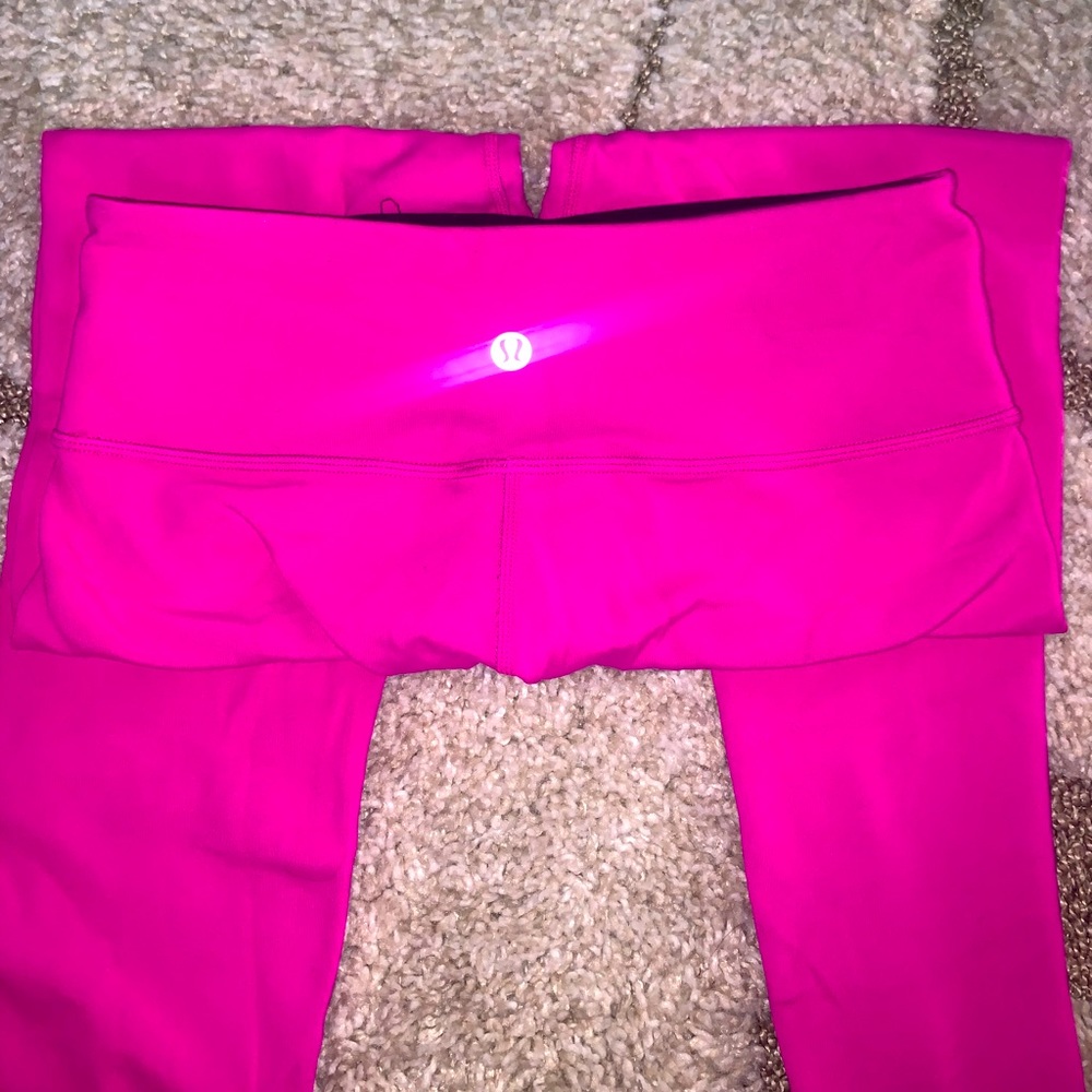lululemon wunder under size 4 leggings!